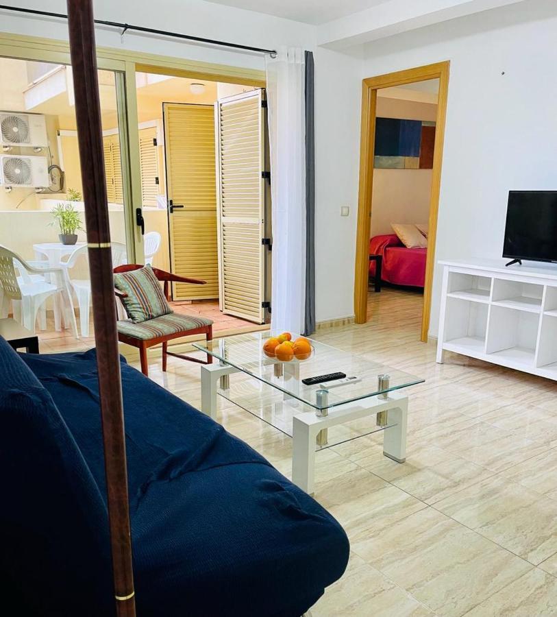 Puerta Del Sol Trm Only Adults Aparts Торемолинос Екстериор снимка